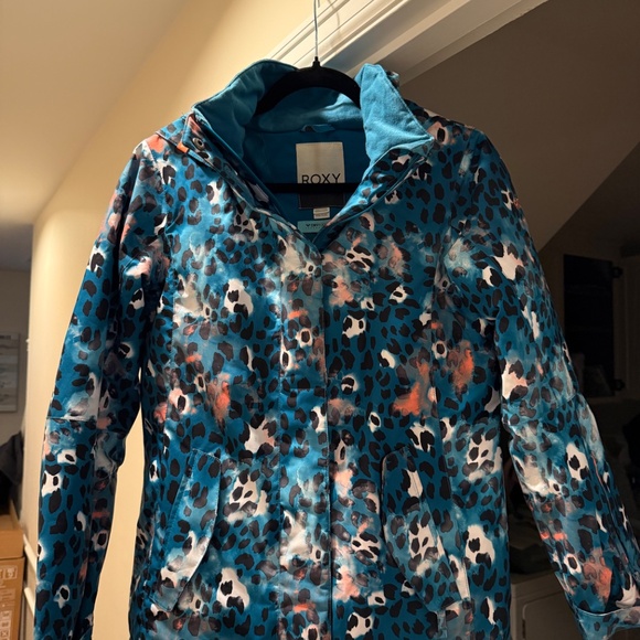 Youth size XL/14 Roxy brand ski jacket - Picture 1 of 3